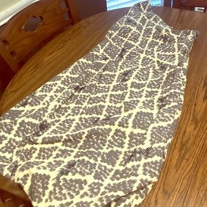 Beautifully constructed Vera Weng Dress!